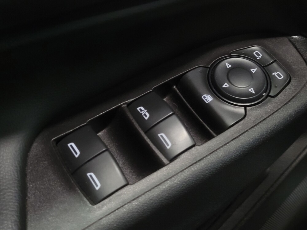 2020 Chevrolet Equinox in Temple Hills, MD 20746 - 18116213 27