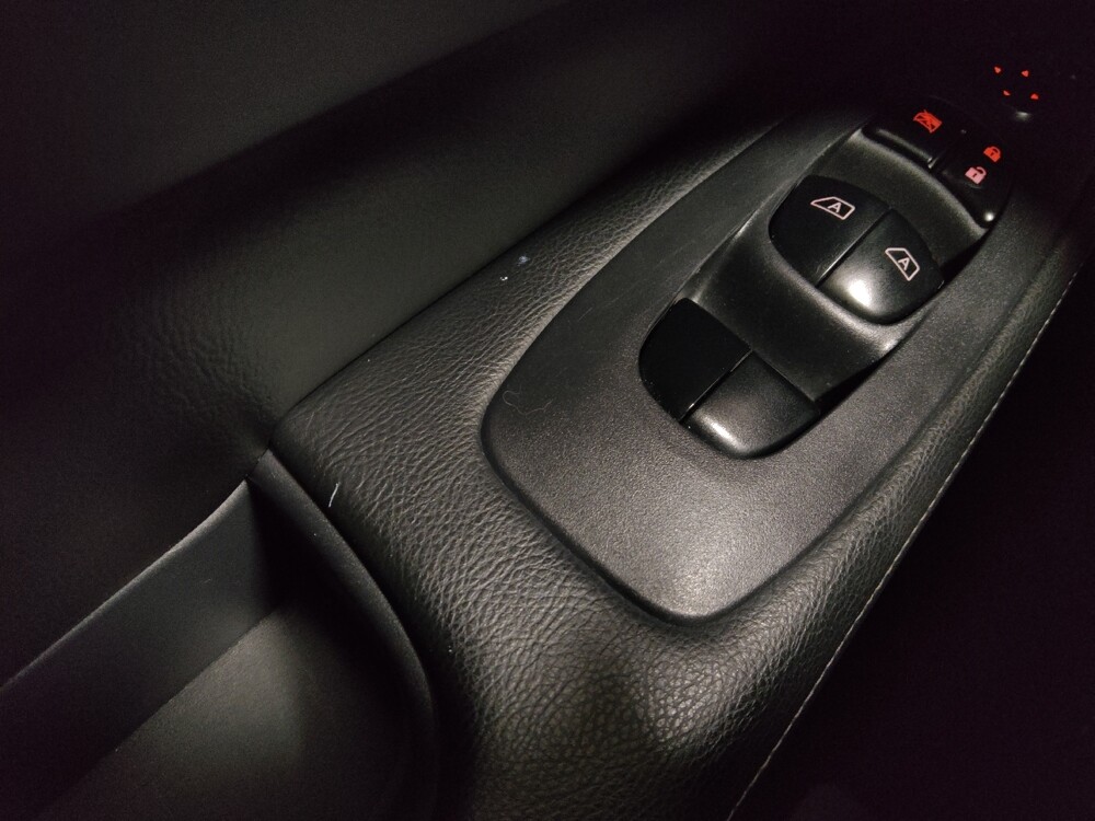 2019 Nissan Pathfinder in Birmingham, AL 35215 - 18116237 27