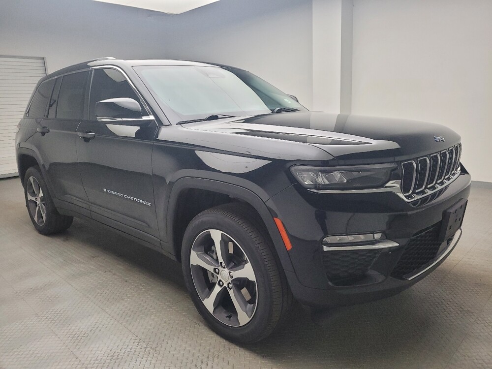 2024 Jeep Grand Cherokee in Taylor, MI 48180 - 18116238 11