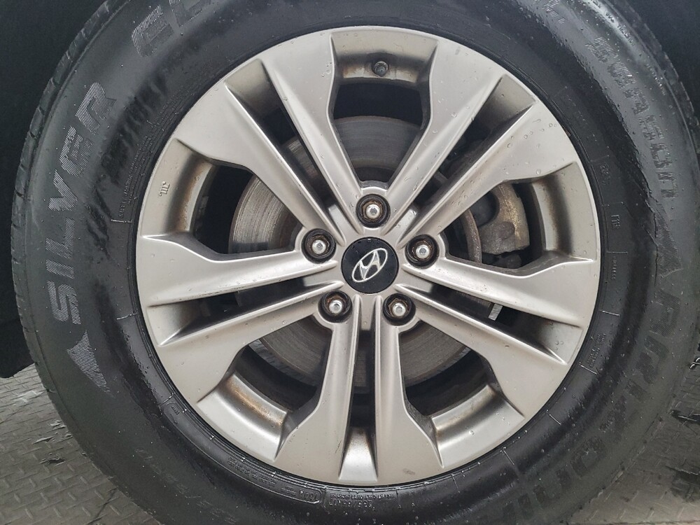 2016 Hyundai Santa Fe in Eastpointe, MI 48021 - 18116240 31