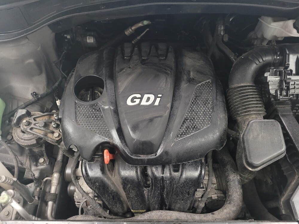 2016 Hyundai Santa Fe in Eastpointe, MI 48021 - 18116240 30