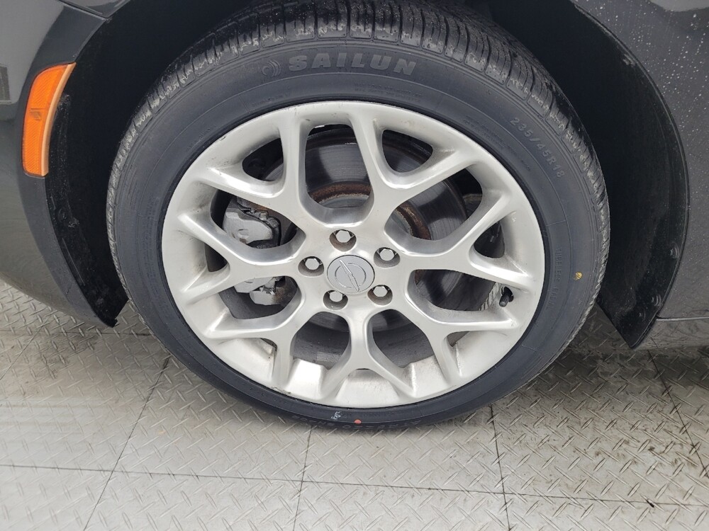 2016 Chrysler 200 in Fayetteville, NC 28304 - 18116252 31