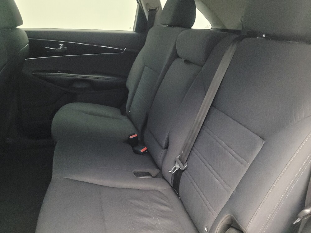 2019 Kia Sorento in Conyers, GA 30094 - 18116263 18