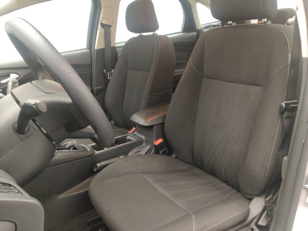 2018 Ford Focus in Ocala, FL 34471 - 18116274 17