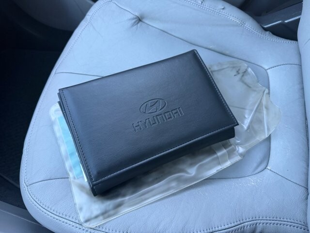 2009 Hyundai Santa Fe in Pottsville, PA 17901 - 18116292 12