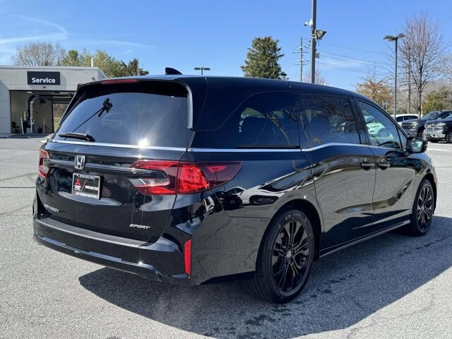 2025 Honda Odyssey in Winchester, VA 22602 - 18116316 23
