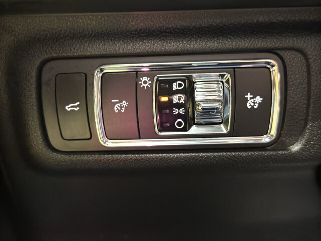 2022 Lincoln Corsair in Burlington, WI 53105 - 18116321 33