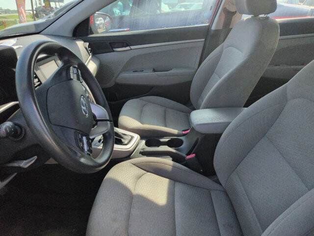 2019 Hyundai Elantra in North Little Rock, AR 72117-1620 - 18116330 5