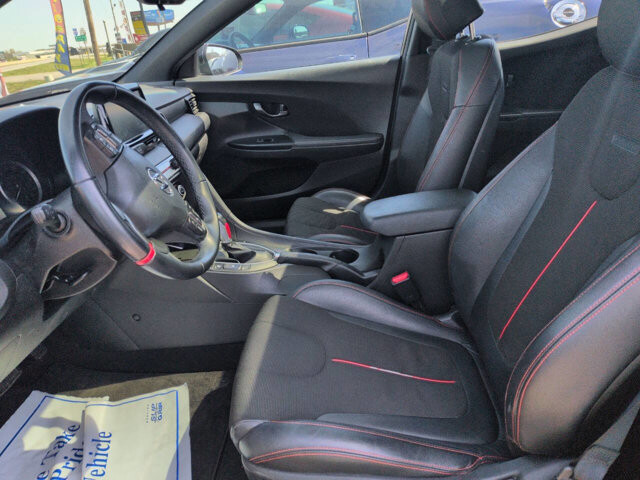 2019 Hyundai Veloster in North Little Rock, AR 72117-1620 - 18116331 4