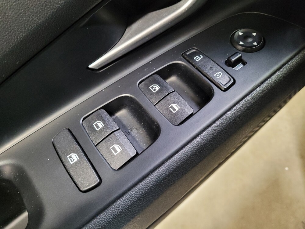 2022 Hyundai Elantra in Downey, CA 90241 - 18116352 27