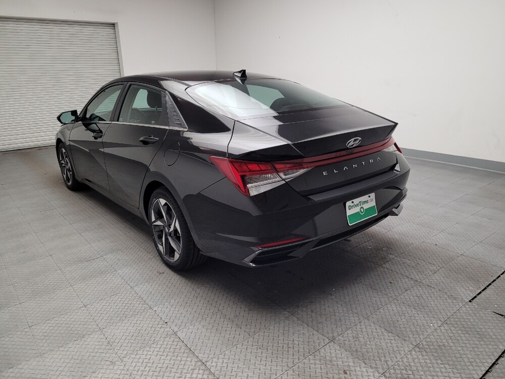 2022 Hyundai Elantra in Downey, CA 90241 - 18116352 5