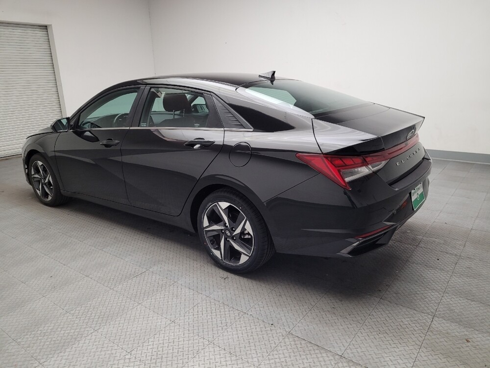 2022 Hyundai Elantra in Downey, CA 90241 - 18116352 3