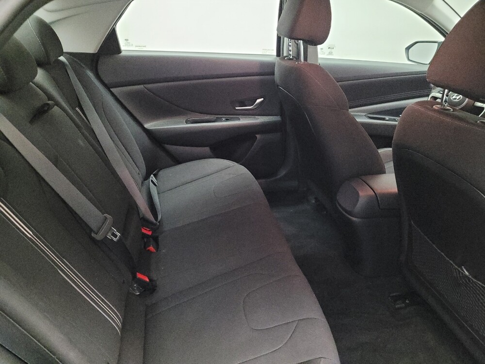 2022 Hyundai Elantra in Downey, CA 90241 - 18116352 19