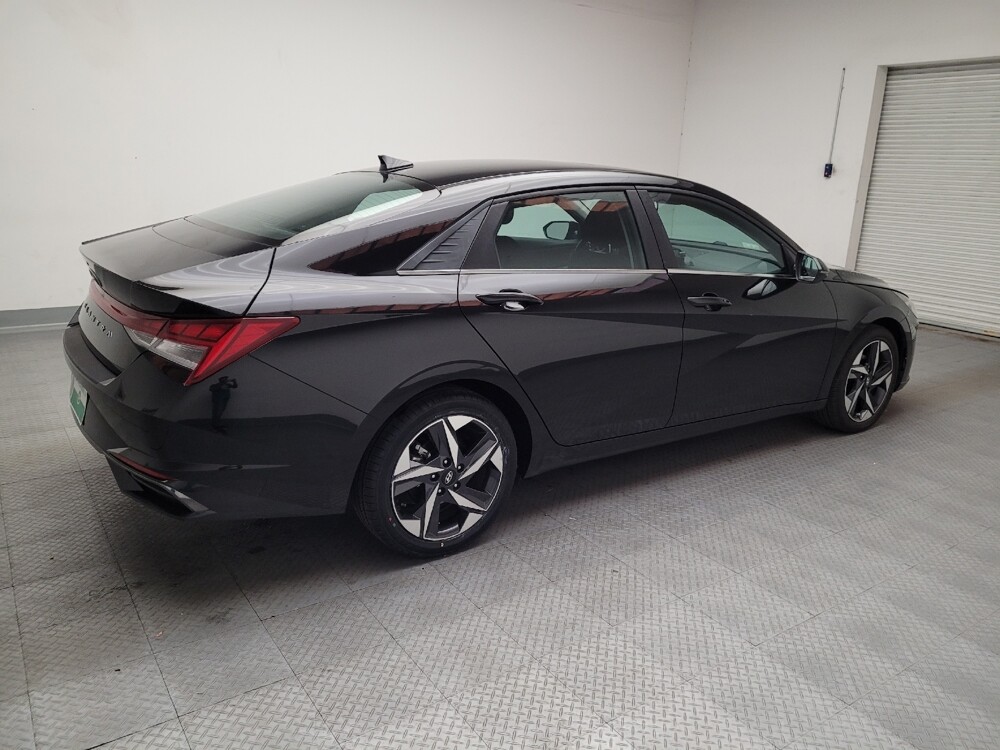 2022 Hyundai Elantra in Downey, CA 90241 - 18116352 10