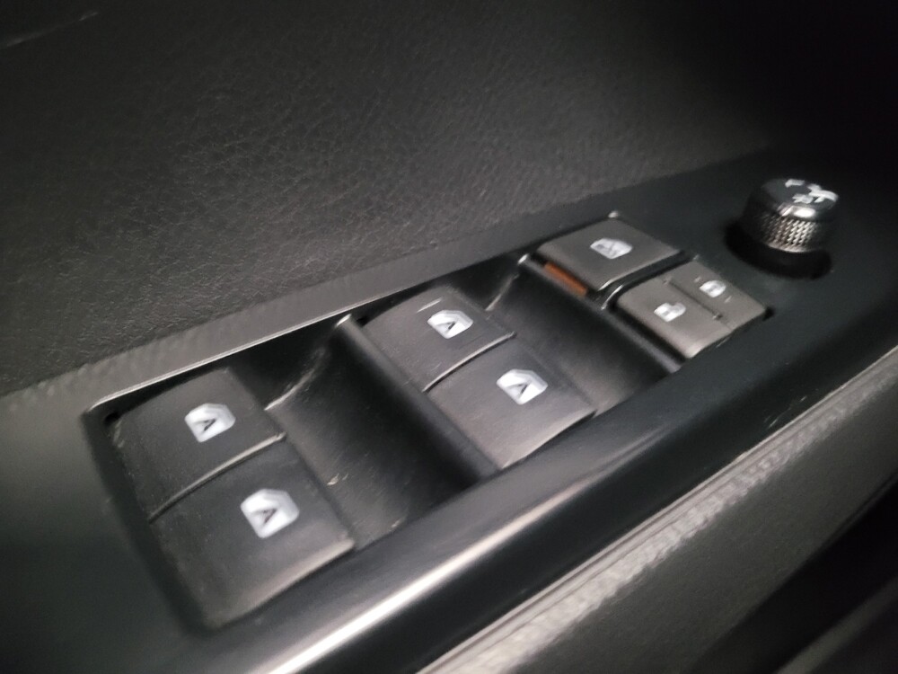 2020 Toyota Camry in Downey, CA 90241 - 18116361 27