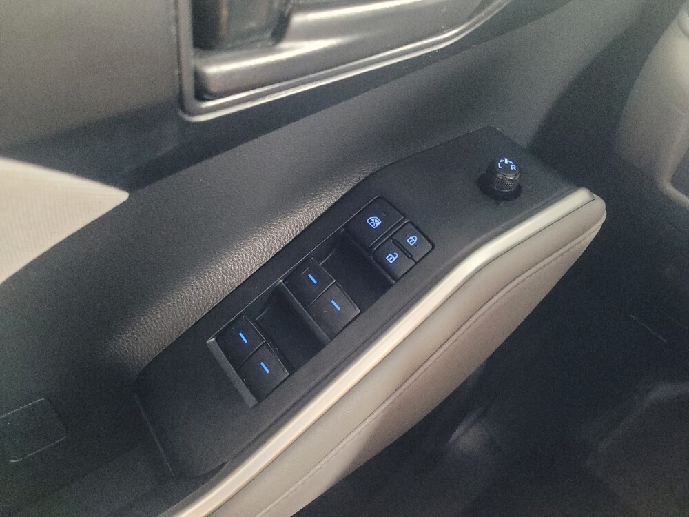 2020 Toyota Highlander in Stone Mountain, GA 30083 - 18116370 27