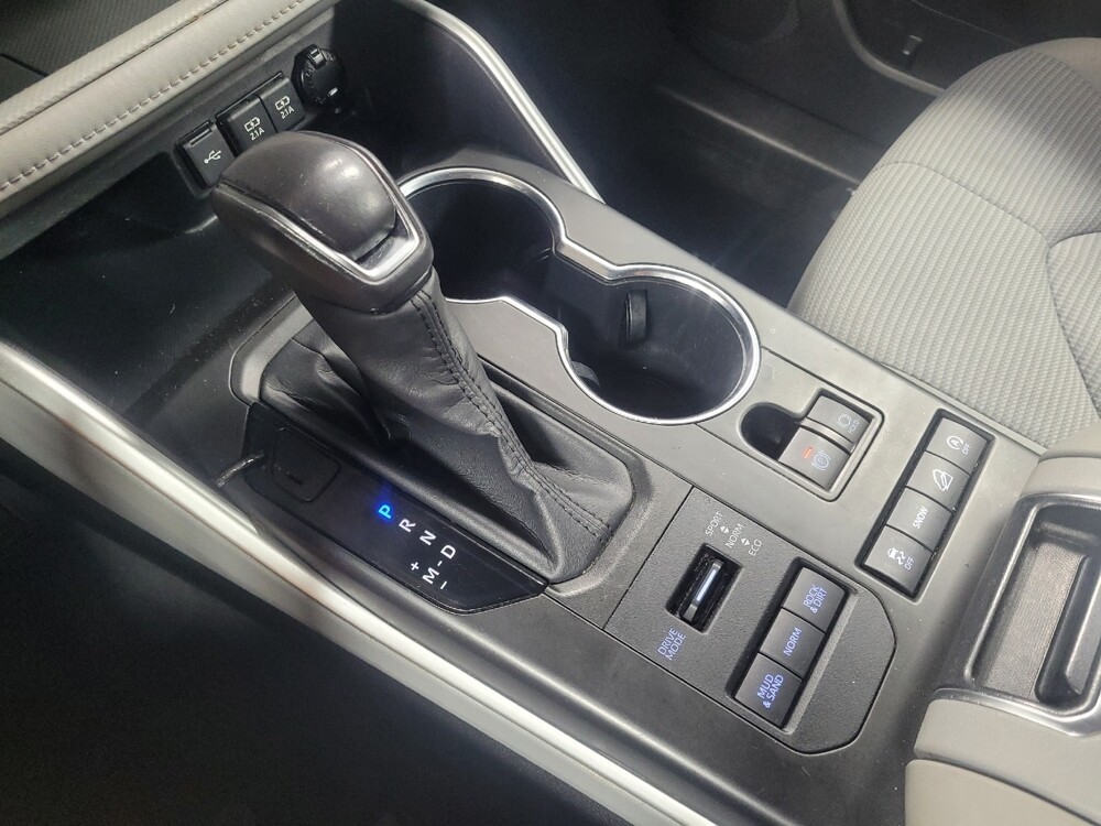 2020 Toyota Highlander in Stone Mountain, GA 30083 - 18116370 26