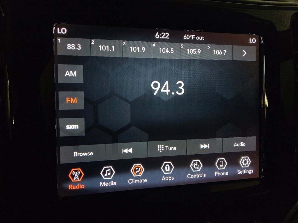 2019 Jeep Cherokee in Morrow, GA 30260 - 18116371 25