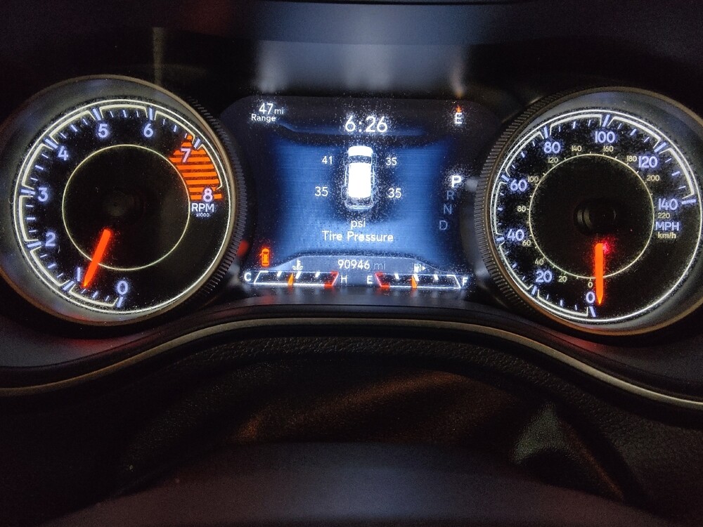 2019 Jeep Cherokee in Morrow, GA 30260 - 18116371 23