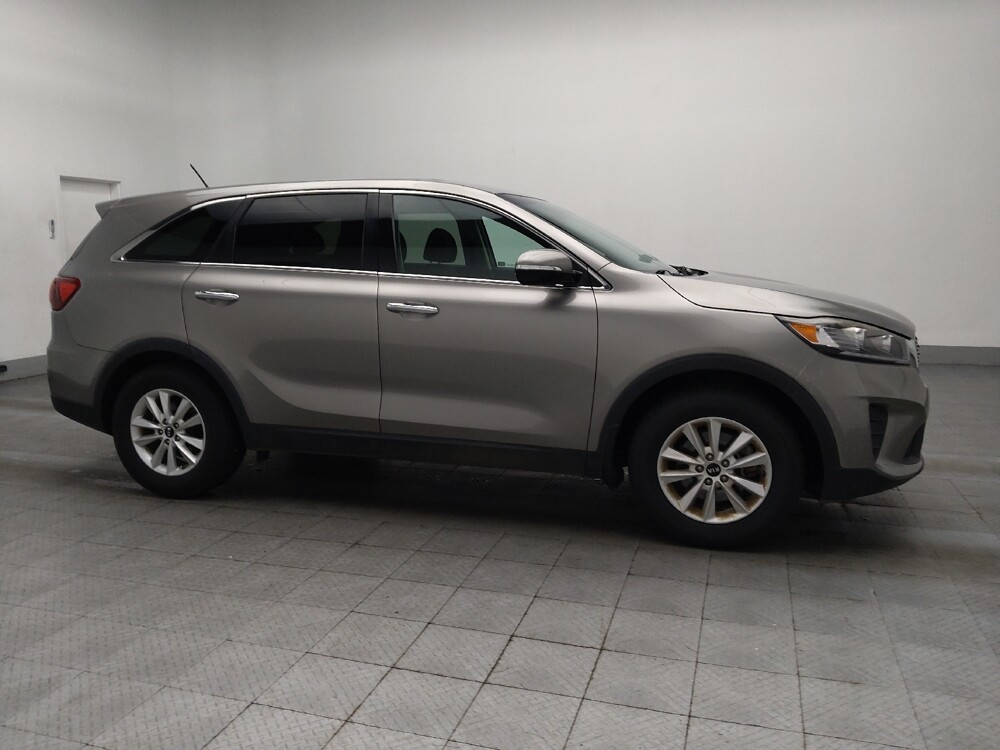 2019 Kia Sorento in Stone Mountain, GA 30083 - 18116377 11