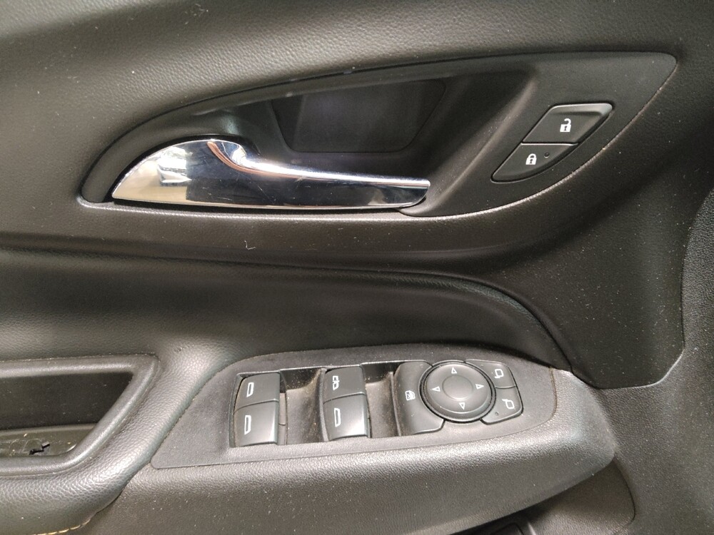 2019 Chevrolet Equinox in Lubbock, TX 79424 - 18116383 27