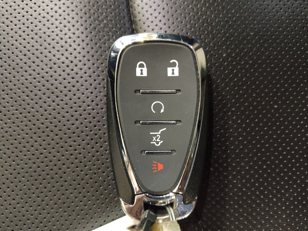 2019 Chevrolet Equinox in Lubbock, TX 79424 - 18116383 32