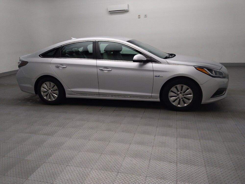 2016 Hyundai Sonata in Fort Worth, TX 76116 - 18116398 11