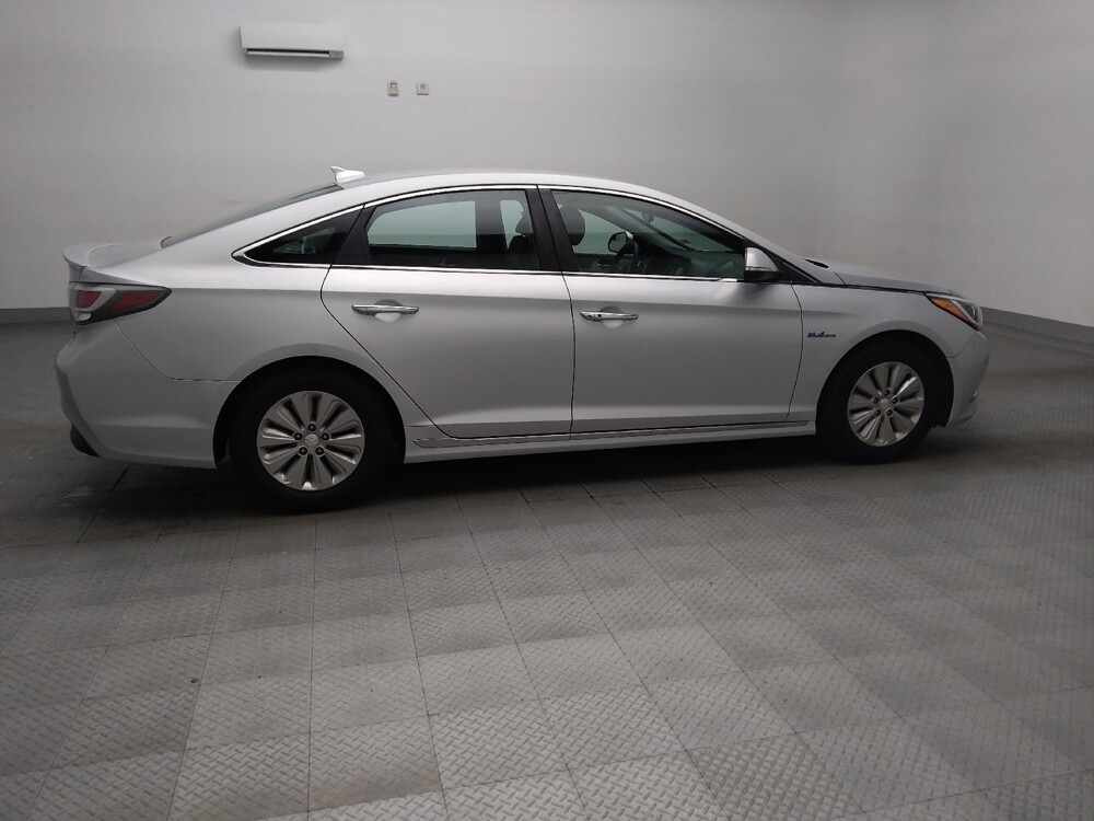 2016 Hyundai Sonata in Fort Worth, TX 76116 - 18116398 10