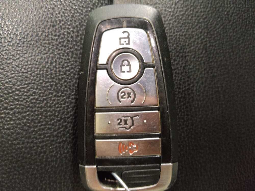 2020 Ford Explorer in Fort Worth, TX 76116 - 18116400 32