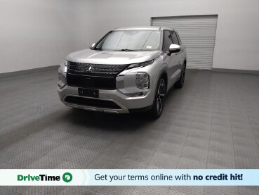 2022 Mitsubishi Outlander in Arlington, TX 76011