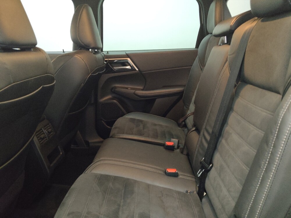 2022 Mitsubishi Outlander in Arlington, TX 76011 - 18116401 18