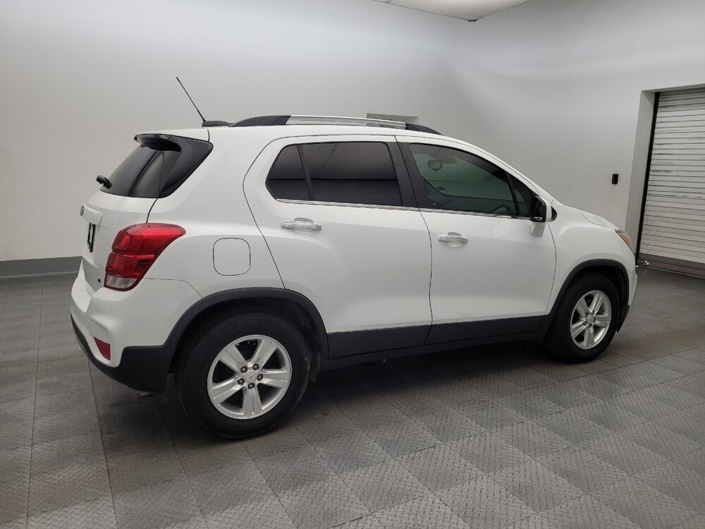 2018 Chevrolet Trax in Glendale, AZ 85301 - 18116406 10