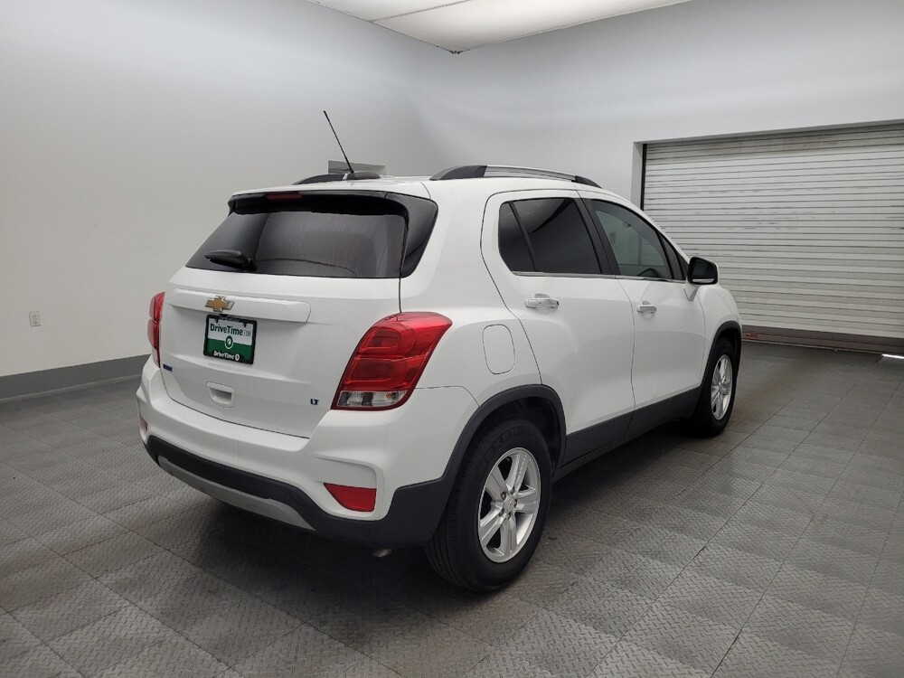 2018 Chevrolet Trax in Glendale, AZ 85301 - 18116406 9