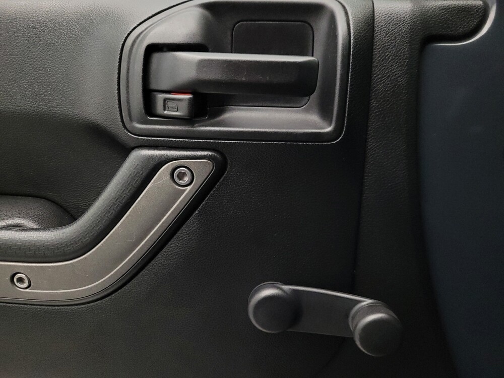 2017 Jeep Wrangler in Mesa, AZ 85210 - 18116408 27