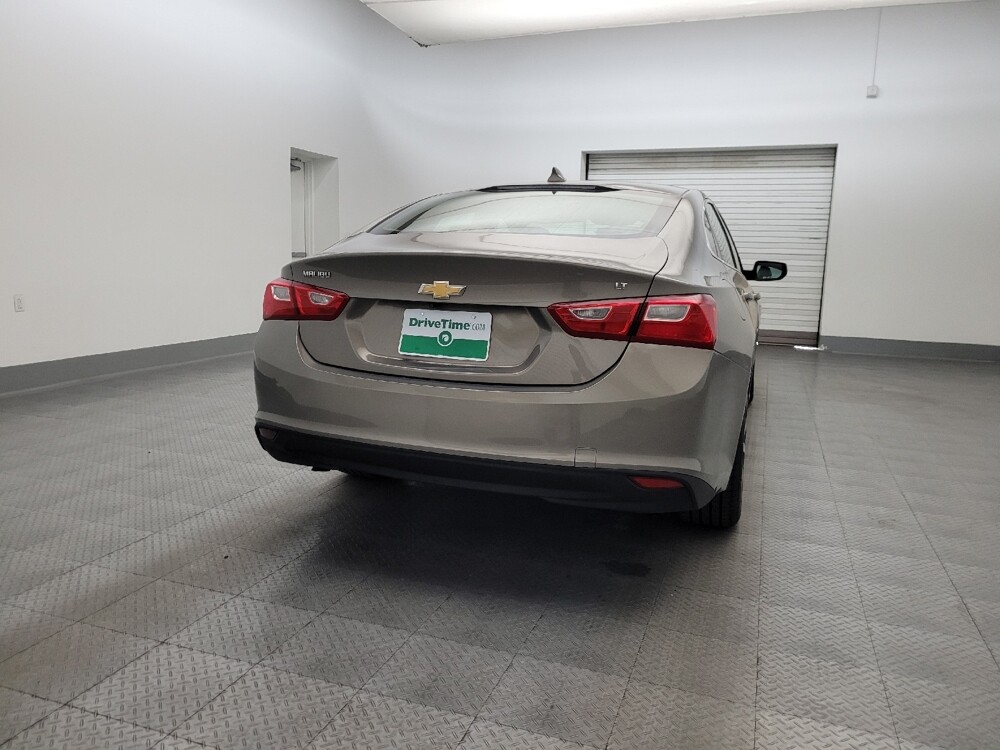 2018 Chevrolet Malibu in Mesa, AZ 85210 - 18116409 7