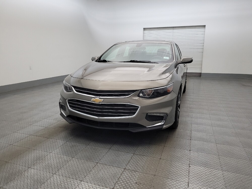 2018 Chevrolet Malibu in Mesa, AZ 85210 - 18116409 15