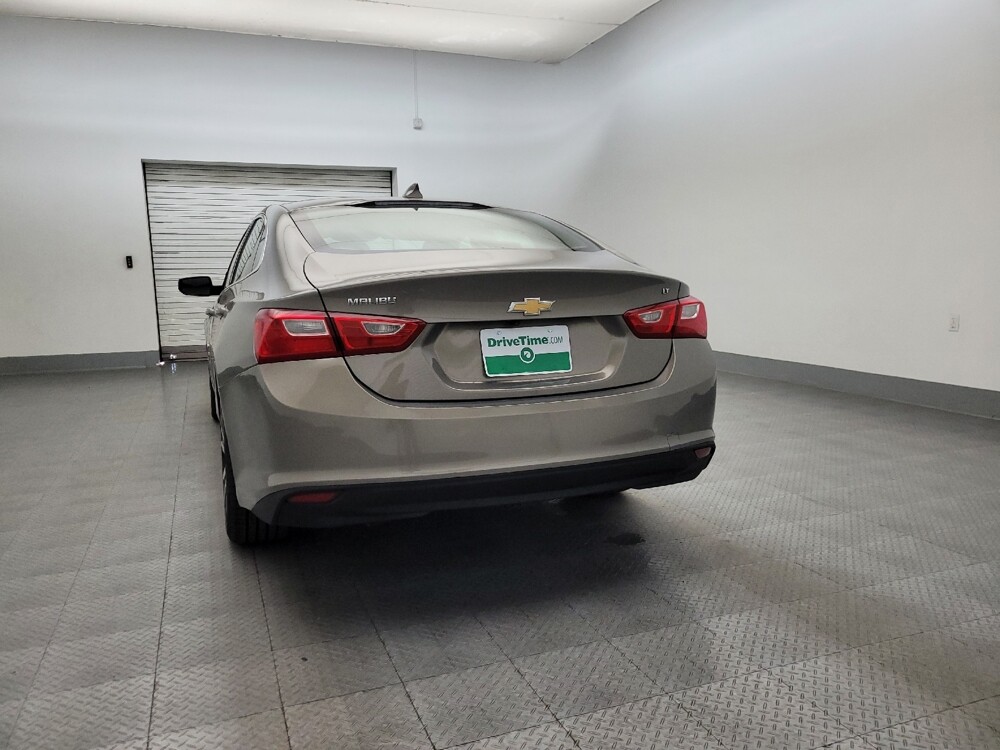 2018 Chevrolet Malibu in Mesa, AZ 85210 - 18116409 6