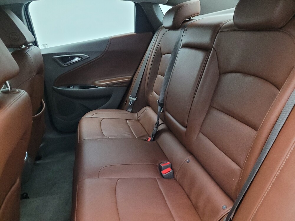 2018 Chevrolet Malibu in Mesa, AZ 85210 - 18116409 18