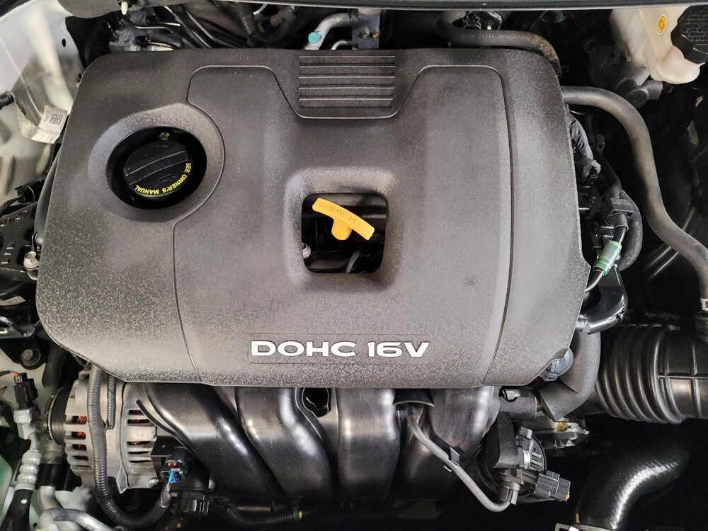 2017 Kia Forte in Tampa, FL 33612 - 18116421 30