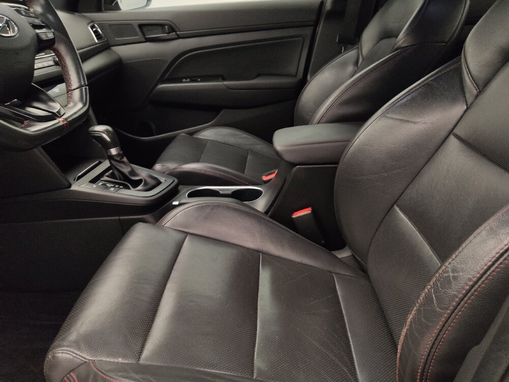 2018 Hyundai Elantra in Clearwater, FL 33764 - 18116428 17