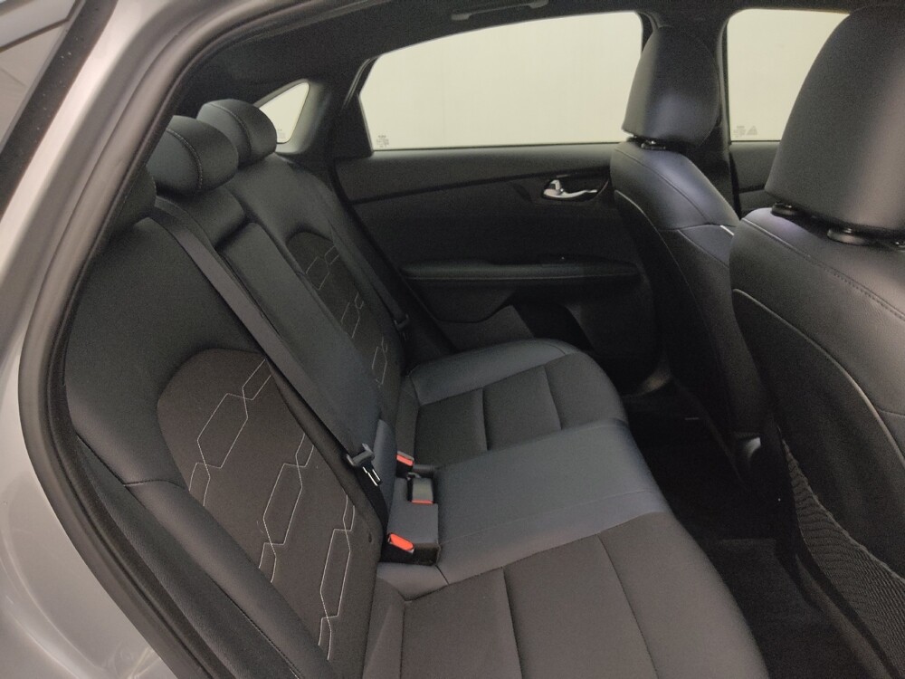 2023 Kia Forte in Clearwater, FL 33764 - 18116429 19