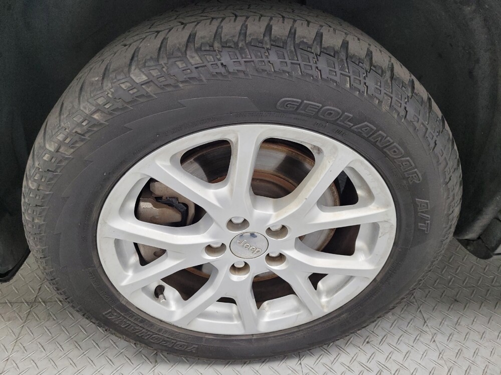 2016 Jeep Cherokee in Las Vegas, NV 89102 - 18116434 31