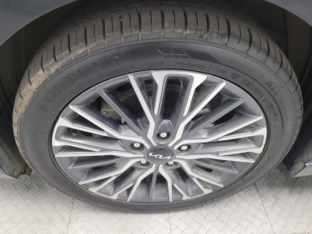 2024 Kia Forte in Las Vegas, NV 89102 - 18116437 31