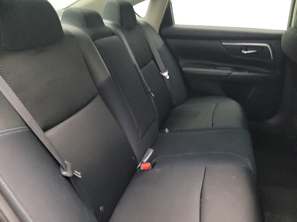 2017 Nissan Altima in Orlando, FL 32808 - 18116444 19