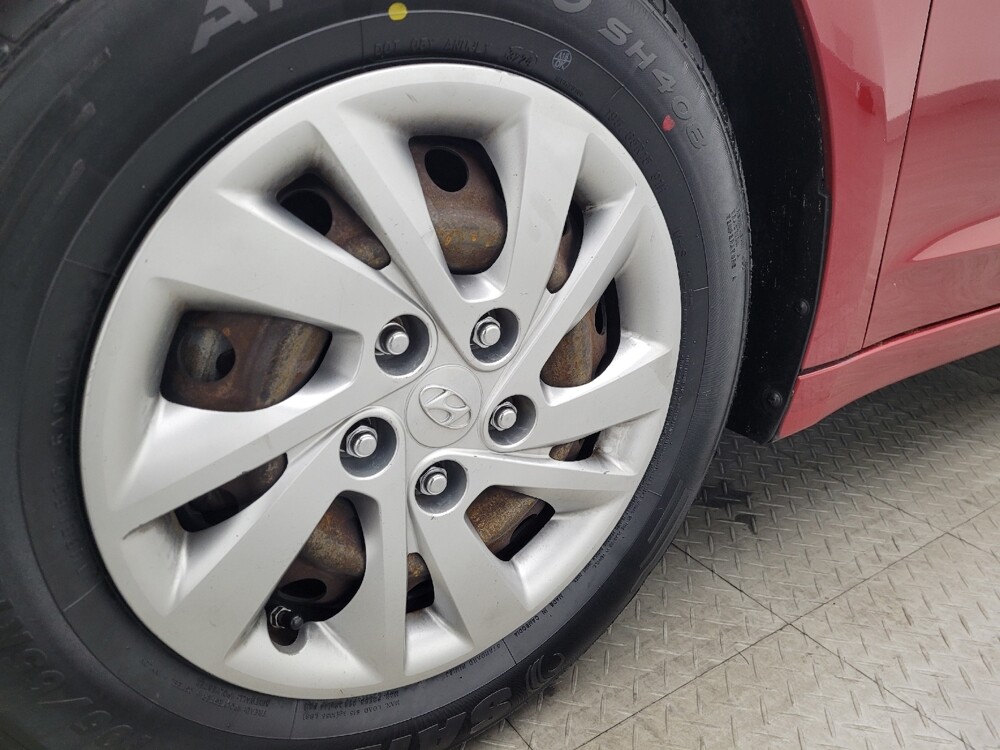 2017 Hyundai Elantra in Ocala, FL 34471 - 18116445 31