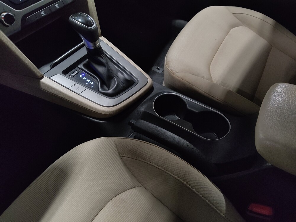 2017 Hyundai Elantra in Ocala, FL 34471 - 18116445 26