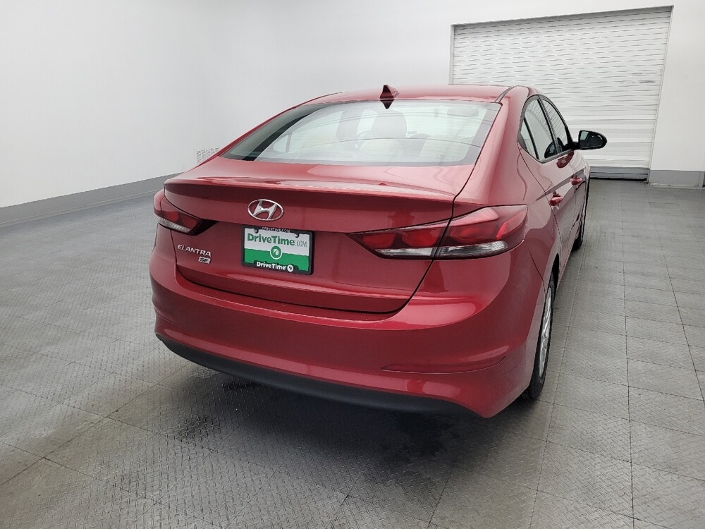 2017 Hyundai Elantra in Ocala, FL 34471 - 18116445 7