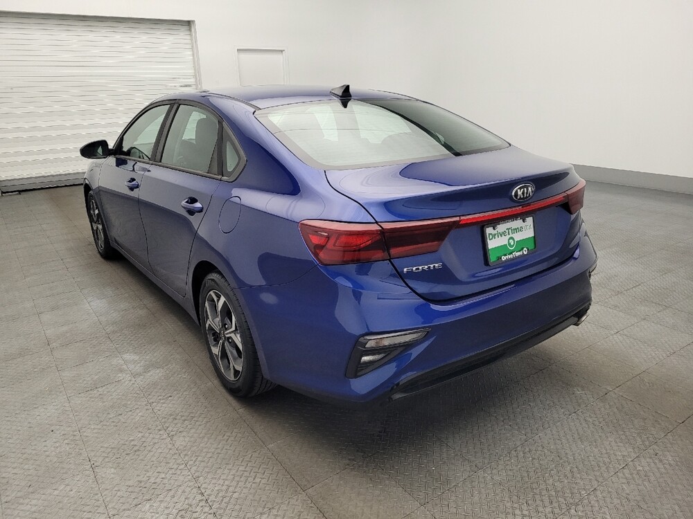 2019 Kia Forte in Orlando, FL 32808 - 18116448 5