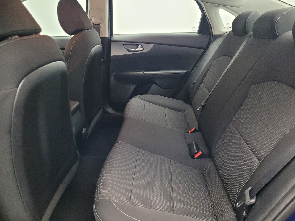 2019 Kia Forte in Orlando, FL 32808 - 18116448 18