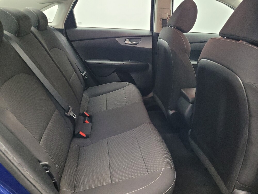 2019 Kia Forte in Orlando, FL 32808 - 18116448 19